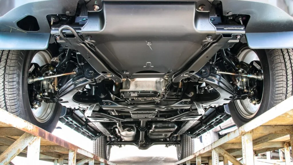 Barška automobilio važiuoklė - kaip ją suprasti ir ką pataria autoservisas? 8 vaziuokle